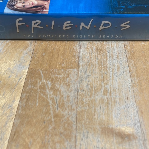 New in package Friends season 8 dvd box set - Picture 3 of 3